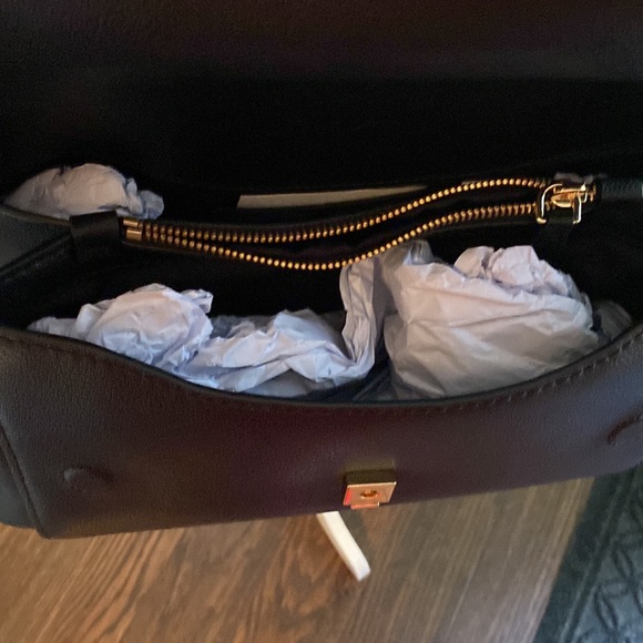 Marc Jacobs black beauty… - Picture 4 of 8